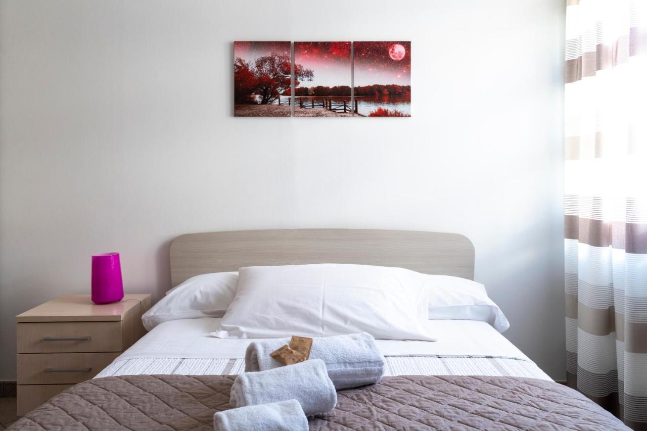 Апартаменты A 2 Passi Da Alba With 6 Beds Rodello Экстерьер фото